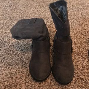 Gray boots
